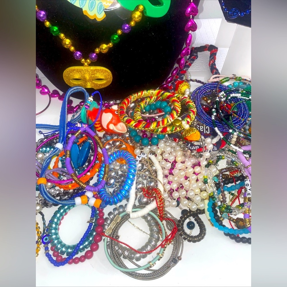 Assorted Fashion Jewelry Lot for Girls #218 - Picture 10 of 10